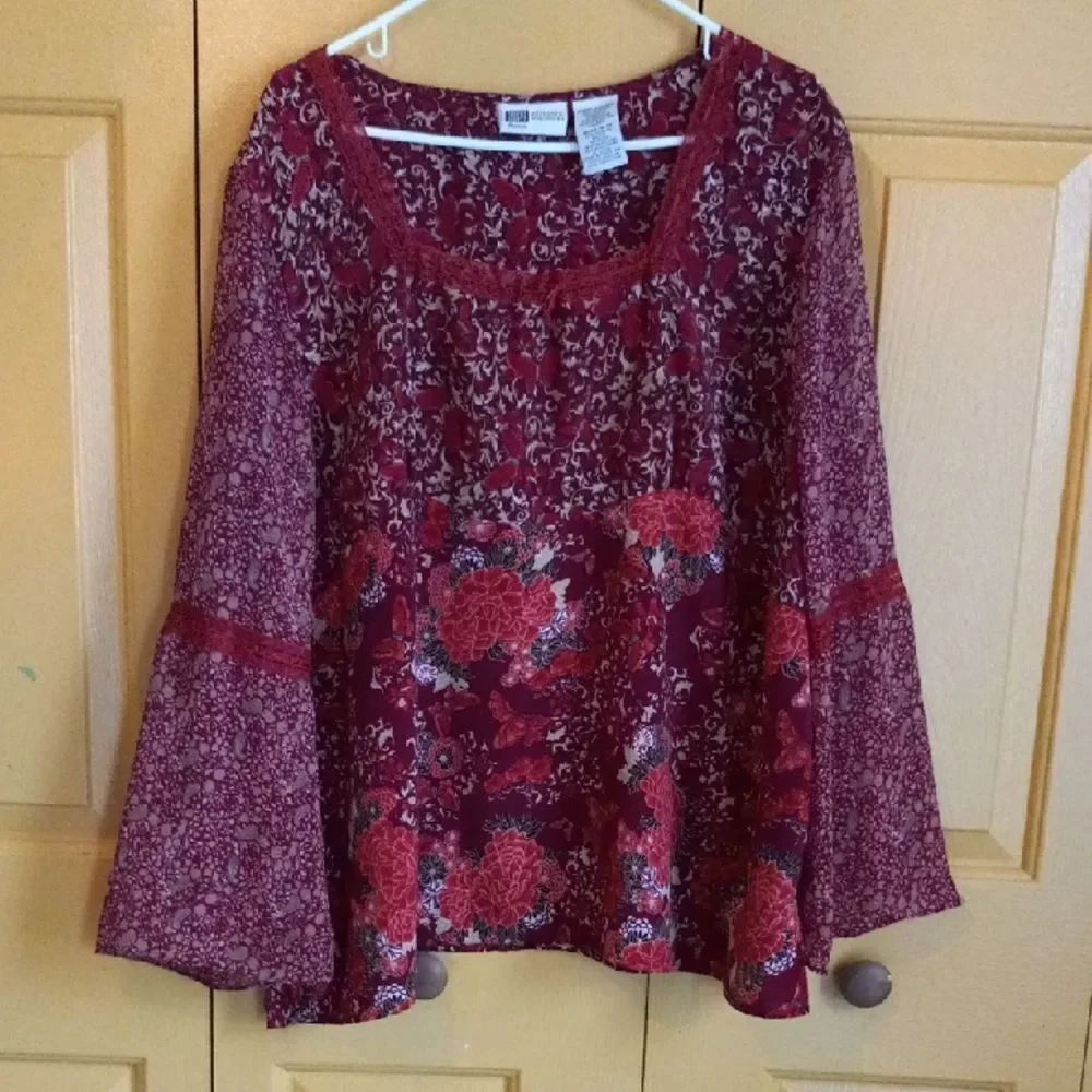Faded Glory Red Floral Blouse
